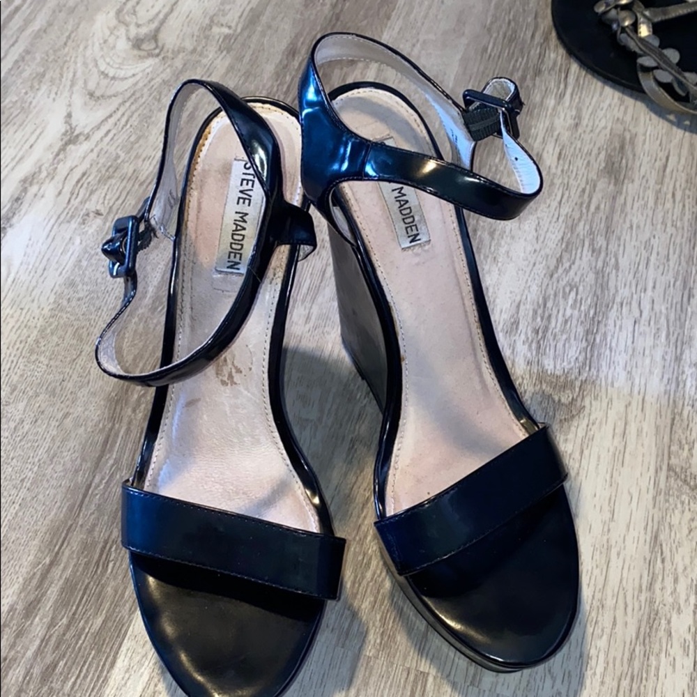 Steven Madden size 9 1/5 platform sandals